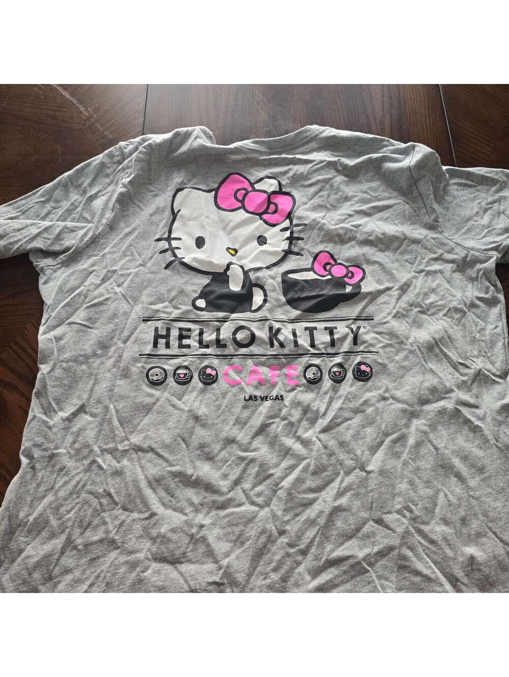 Hello Kitty Cafe graphic T shirt gray women's size XL